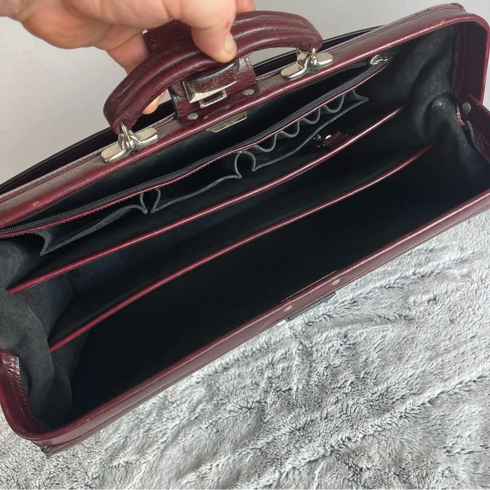 Jack Georges Burgundy Elements Classic European Leather Briefbag